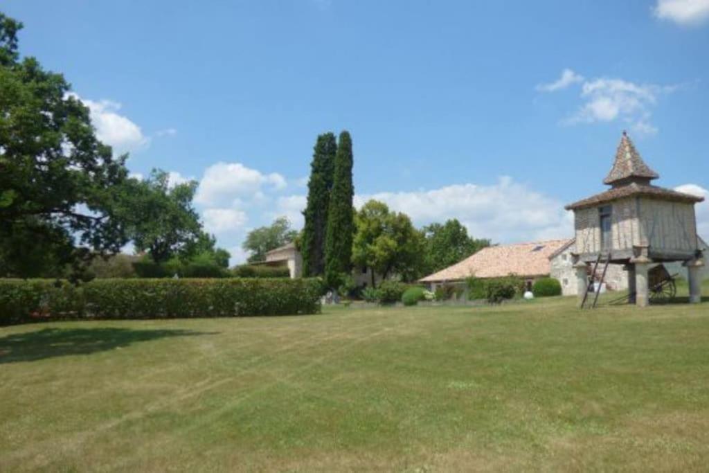 Grange Renovee Du Xviiieme Siecle L'Hospitalet (Lot) Exterior foto